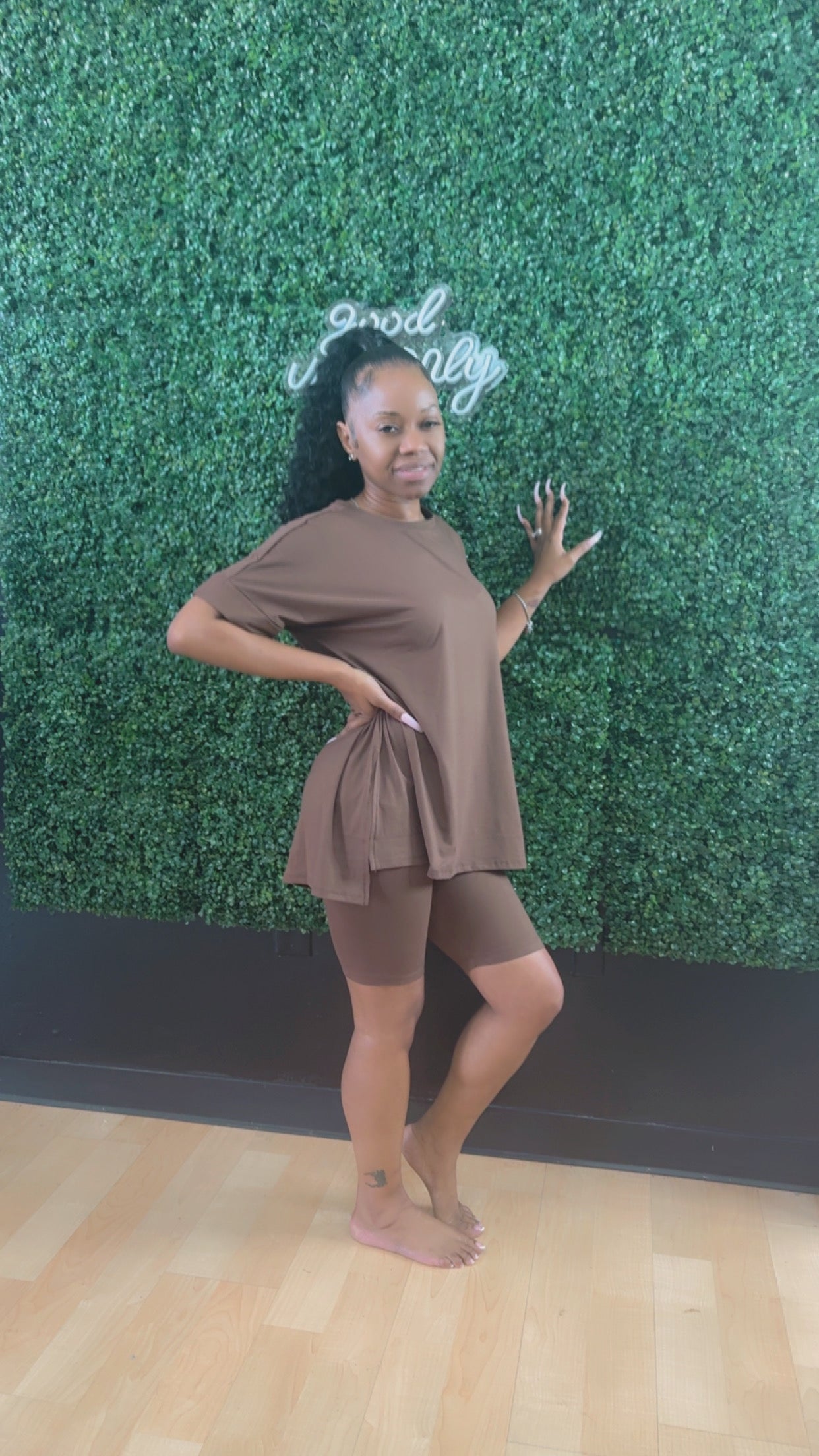 Relaxed Short Set (Brown)