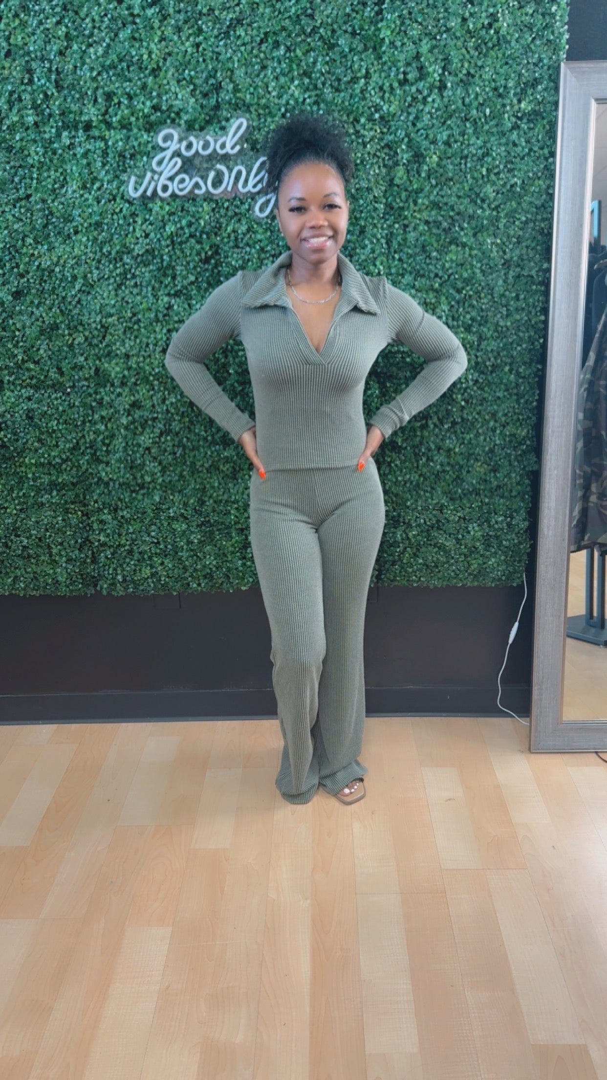 “Rossy Set” Olive